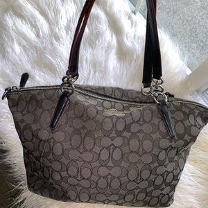 COACH- Kelsey Satchel in Signature Jaquard